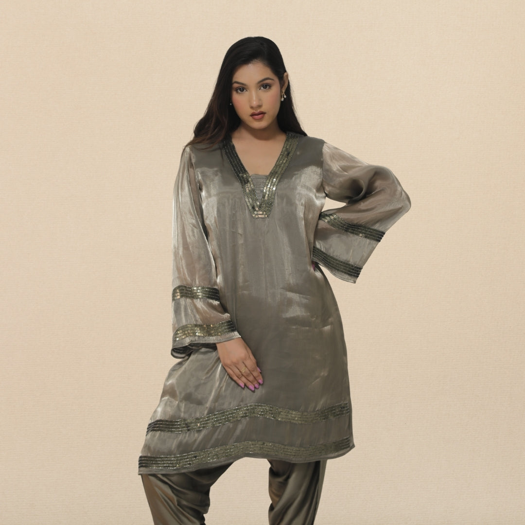 TWILIGHT GLOW KURTA SET