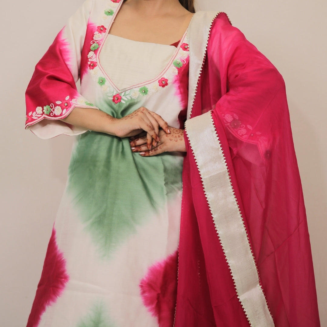 ROSE MINT TIE-DYE EMBROIDERED SUIT SET