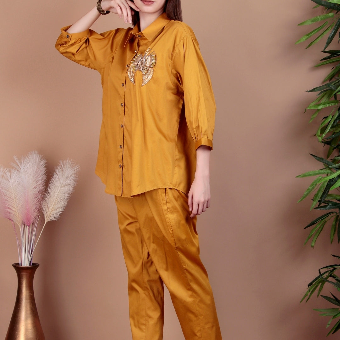 MUSTARD HERITAGE BLOOM (BUTTERFLY)