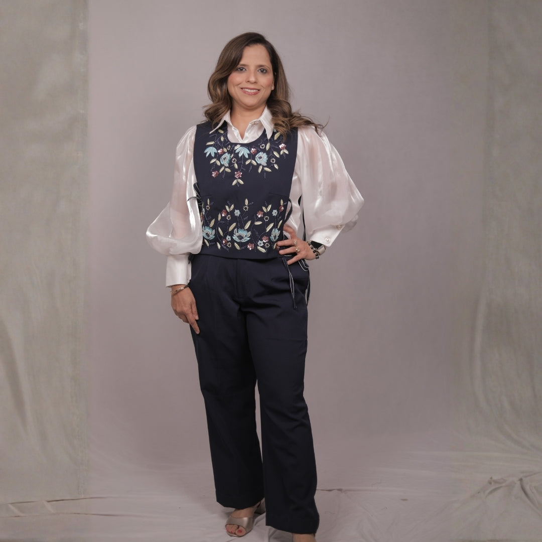 NAVY MEADOW EMBROIDERED LAYER SET